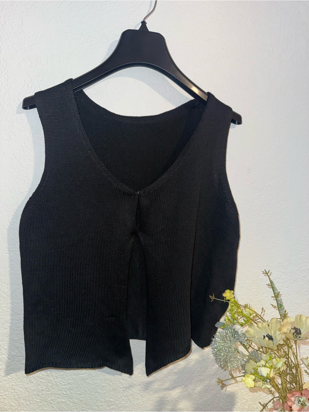 Black Sleeveless Knit Top - Classic V-Neck